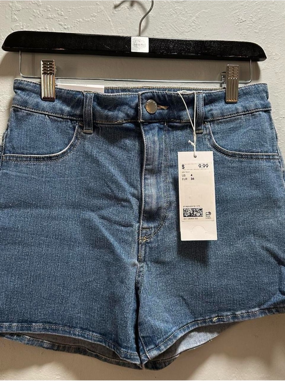 H&M Medium Blue Denim High-Rise Jean Shorts